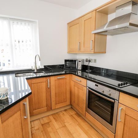 Tides Apartment Benllech Bagian luar foto