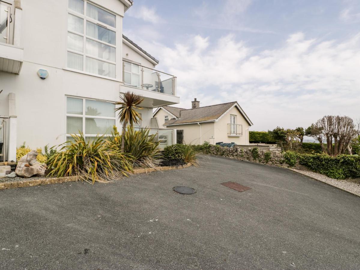 Tides Apartment Benllech Bagian luar foto