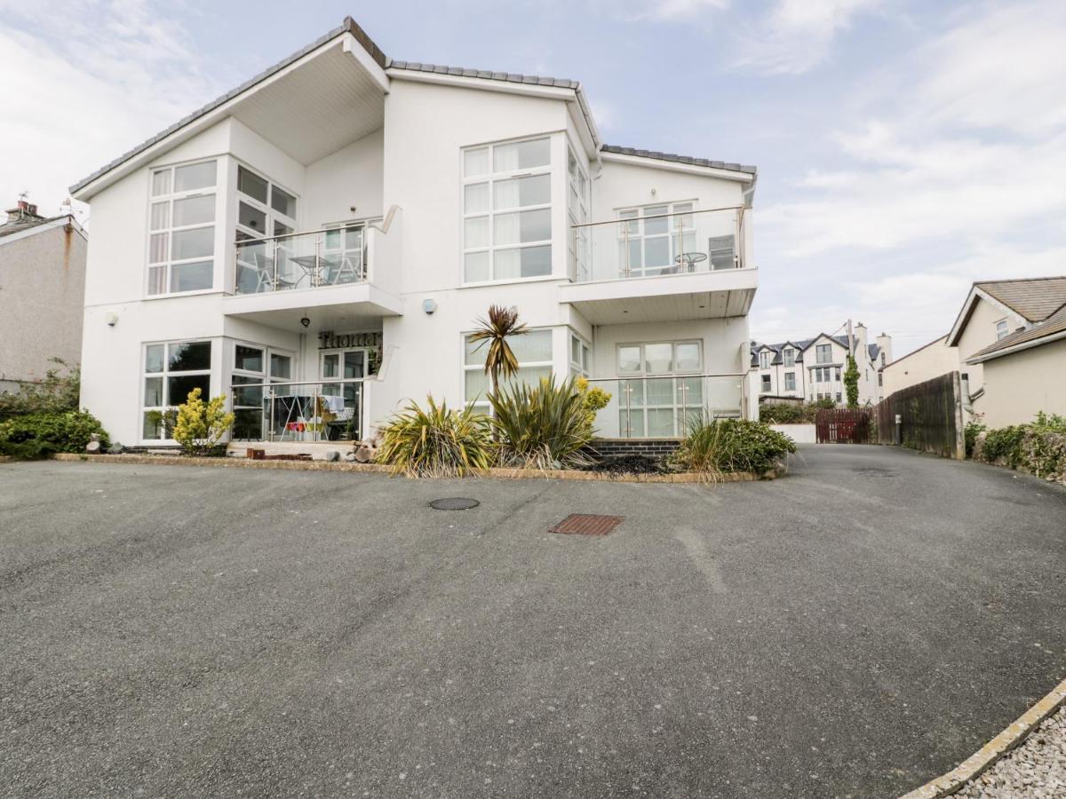 Tides Apartment Benllech Bagian luar foto