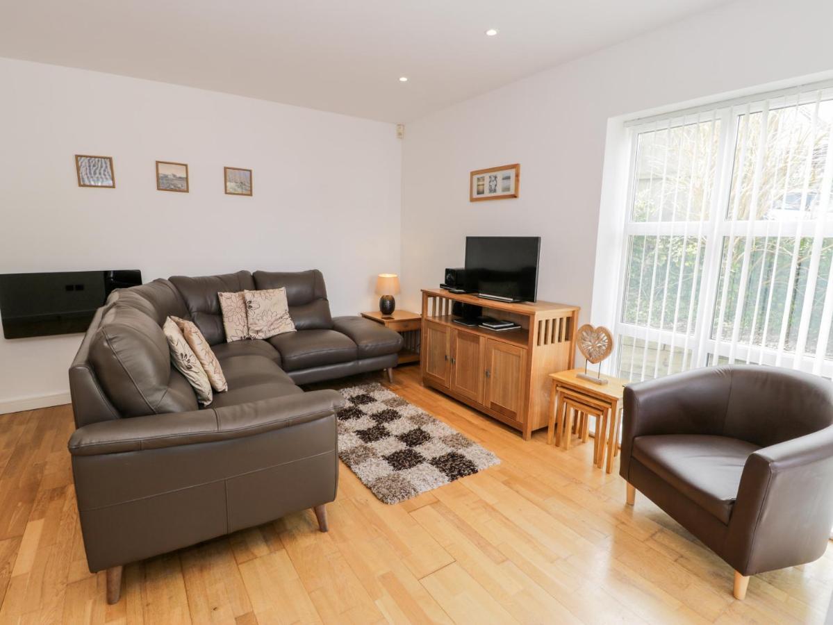 Tides Apartment Benllech Bagian luar foto