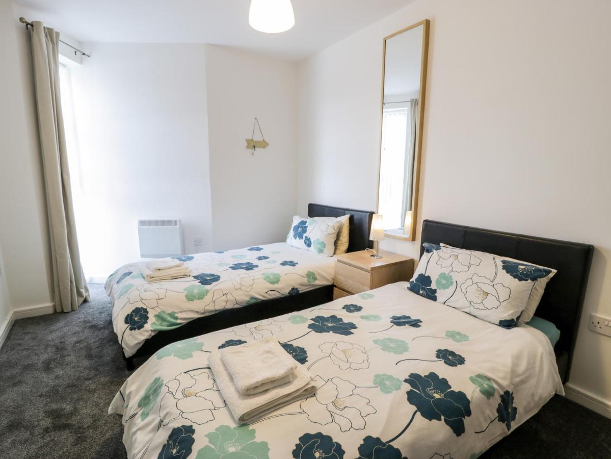 Tides Apartment Benllech Bagian luar foto